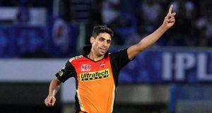 Ashish Nehra picks the greatest captain of IPL